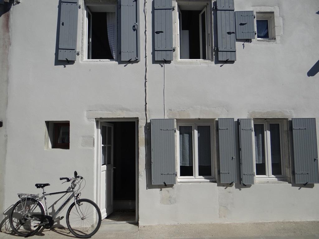 Holiday home Maison Retaise Pres De La *